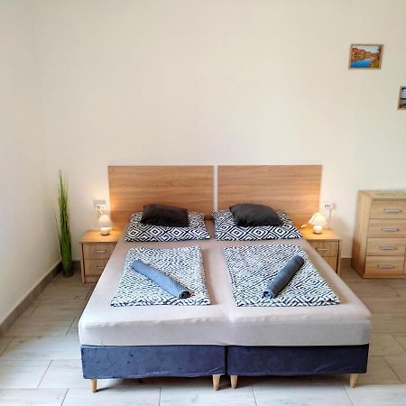 Panorama Apartman Vác Extérieur photo