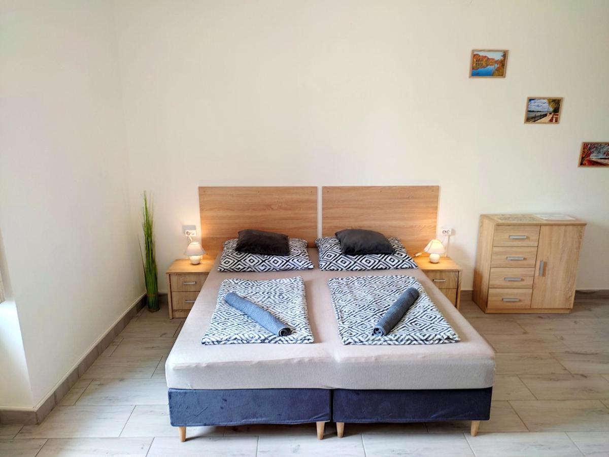 Panorama Apartman Vác Extérieur photo